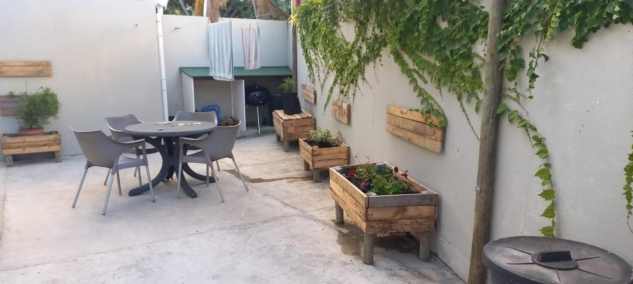 Bing Heights Suite Hermanus Extérieur photo